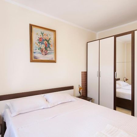 Apartments Al Parma Budva Phòng bức ảnh