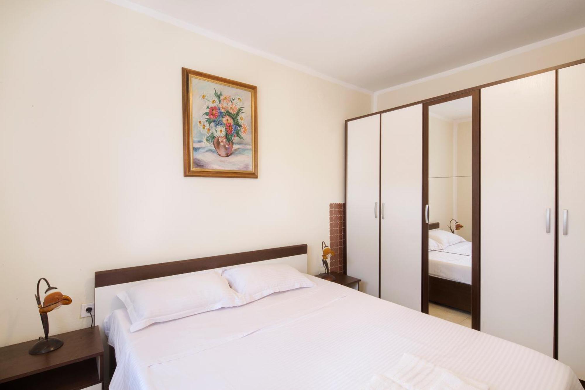 Apartments Al Parma Budva Phòng bức ảnh